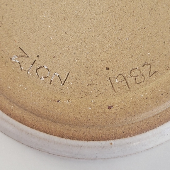 Zion Studio Pottery Vintage 1982 Bowl Blue - Picture 8 of 8